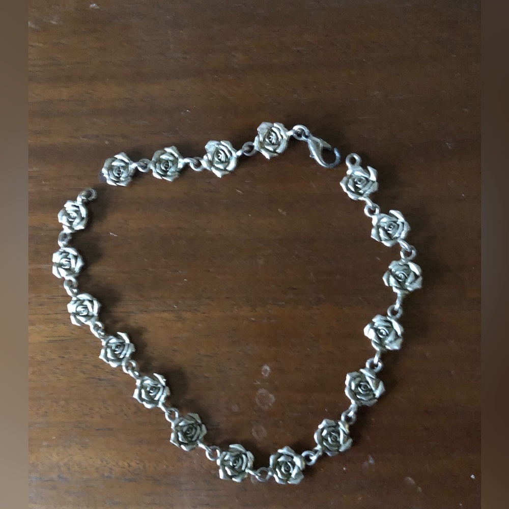 ❤️EH Initial *Sterling Silver? Rose Metal Necklace - 945 $35 or $30 w/offer